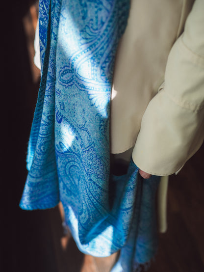 Gaiši zila šalle no Kašmīras, Indijas